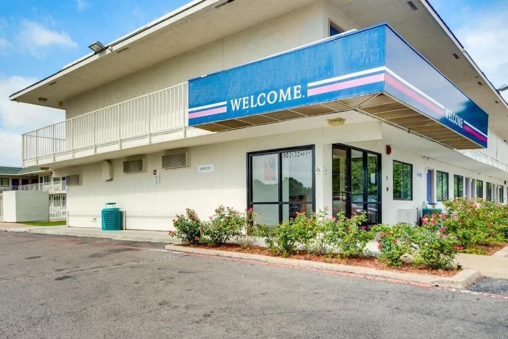 AVERA SUITES — hotel in Muskogee, Oklahoma
