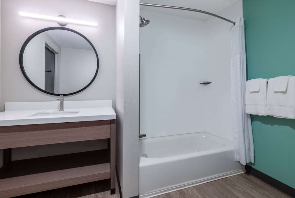 Echo Suites Extended Stay By Wyndham Johnson City Medical Cr gallery photo in Johnson City, TN — image 23