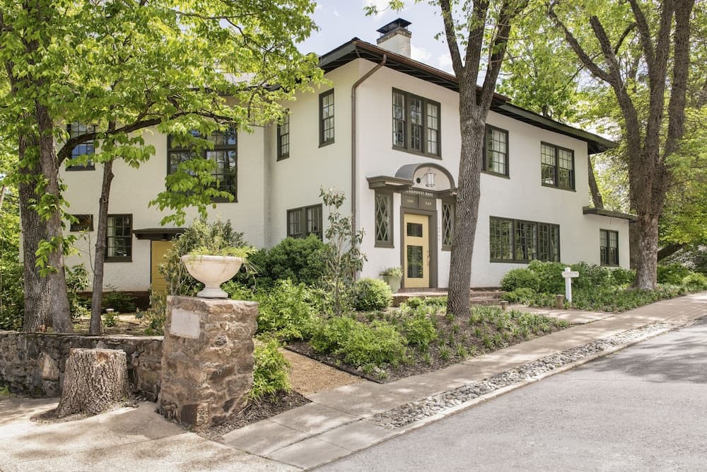 Oakhurst Inn at the University gallery photo in Charlottesville, VA — image 10