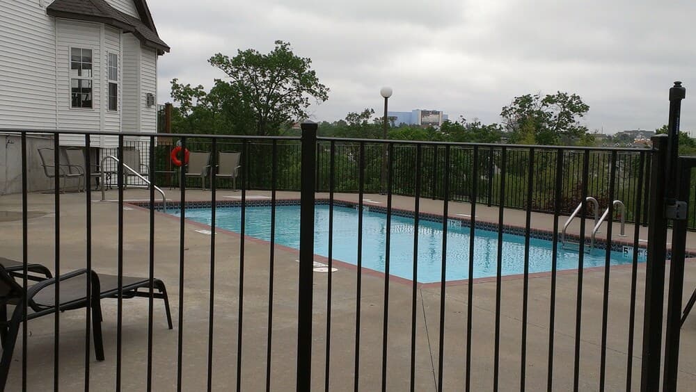 The Residence featured exterior or lobby in Branson, MO — similar hotel