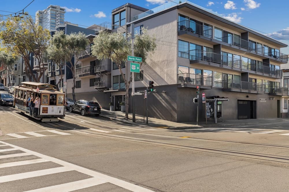 Suites At Fishermans Wharf featured exterior or lobby in San Francisco, CA — similar hotel