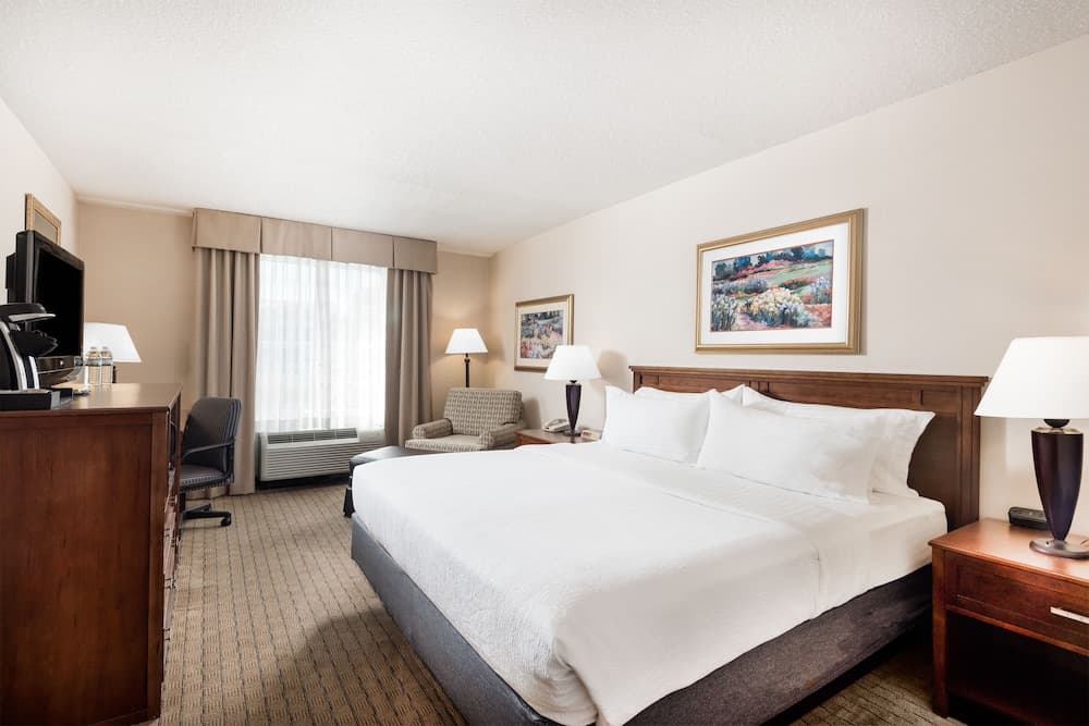 Holiday Inn Johnstown-Gloversville by IHG property views in Johnstown, NY — gallery photo 3