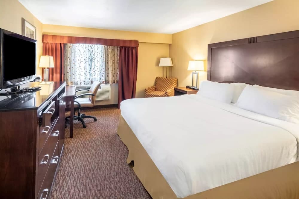 Holiday Inn Frisco by IHG property views in Frisco, CO — gallery photo 3