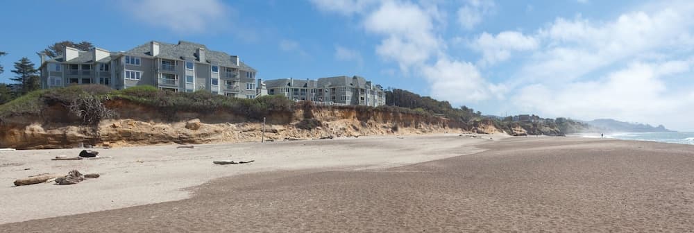 WorldMark Gleneden Beach featured exterior or lobby in Gleneden Beach, OR — similar hotel
