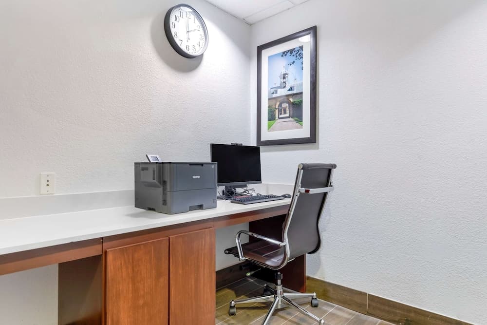 Comfort Suites Copperas Cove gallery photo in Copperas Cove, TX — image 38
