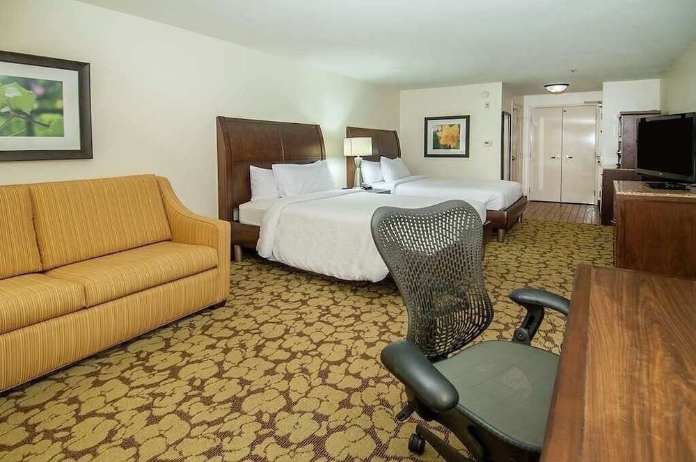 Wyndham Garden New Orleans Airport interior in Kenner, LA — gallery photo 2