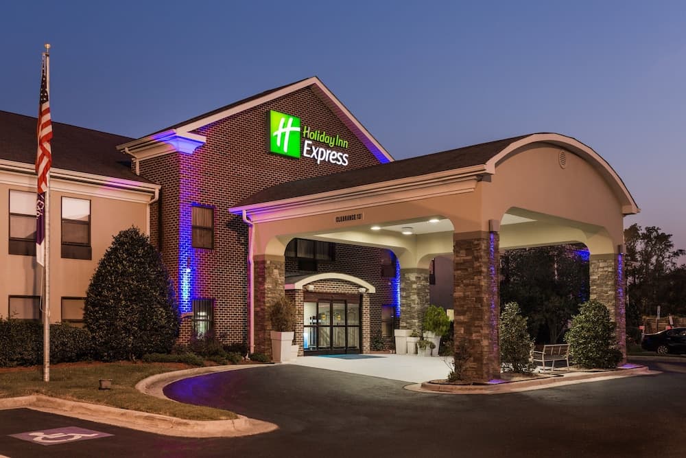 Holiday Inn Express Plymouth by IHG featured exterior or lobby in Plymouth, NC — similar hotel