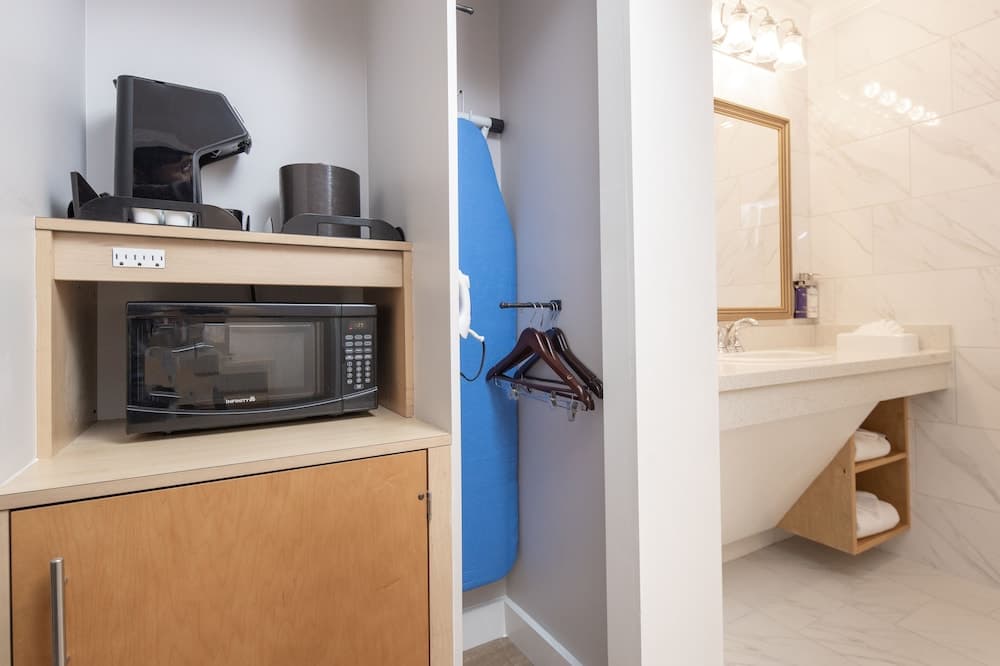 The Millwood - A Boutique Hotel property views in Millbrae, CA — gallery photo 3