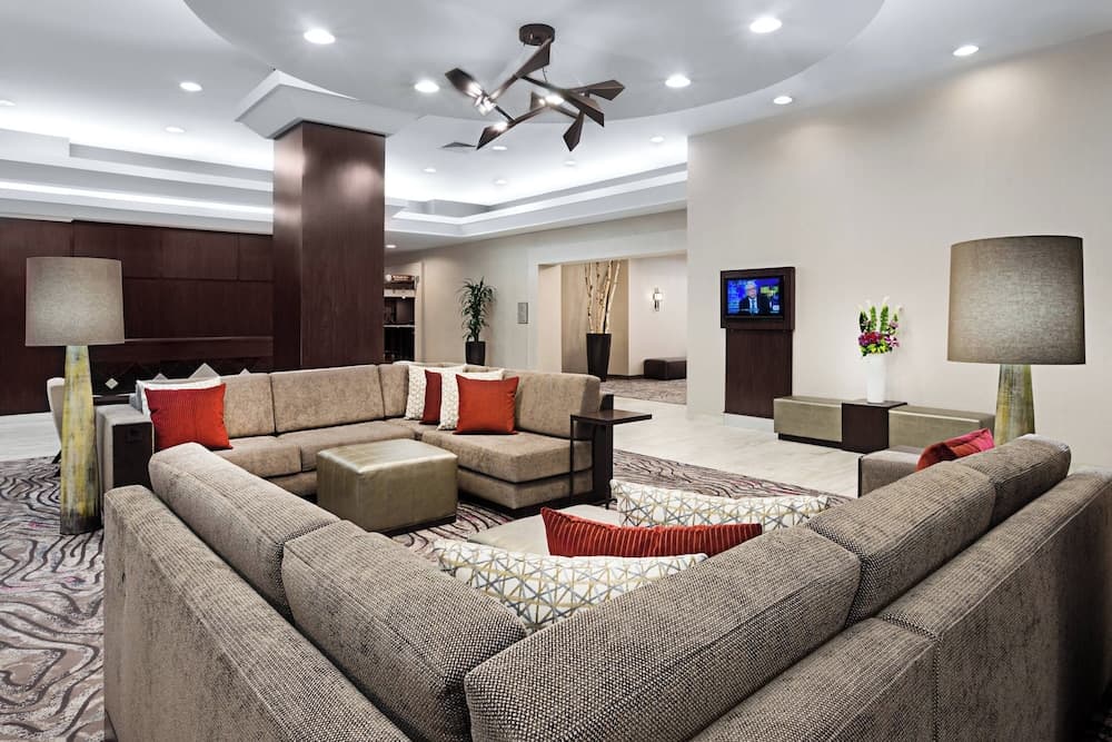 Courtyard by Marriott Miami Downtown interior in Miami, FL — gallery photo 2