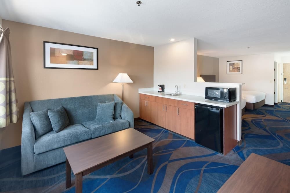 Quality Inn & Suites Kennewick Tri-Cities gallery photo in Kennewick, WA — image 12