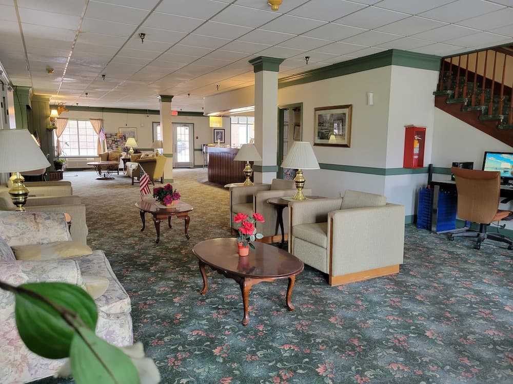 Surrey Inn Ashland interior in Ashland, OH — gallery photo 2