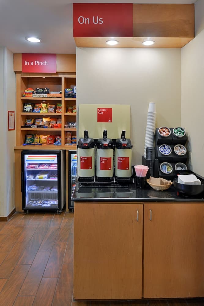 Towneplace Suites by Marriott Warren gallery photo in Warren, MI — image 19