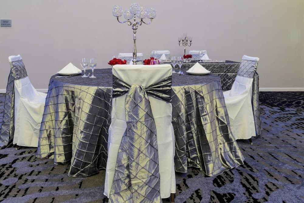 Courtyard by Marriott Lake Jackson interior in Lake Jackson, TX — gallery photo 2