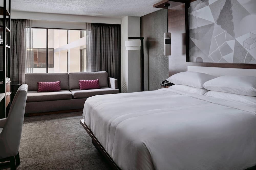 Marriott East Lansing at University Place gallery photo in East Lansing, MI — image 19