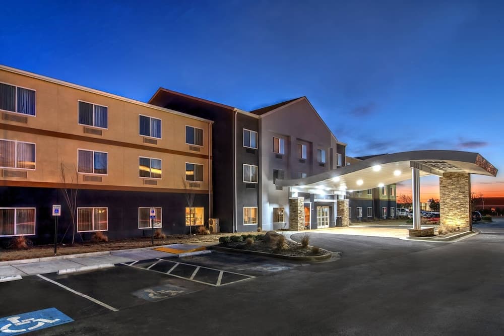 Fairfield Inn Memphis Southaven by Marriott featured exterior or lobby in Southaven, MS — similar hotel