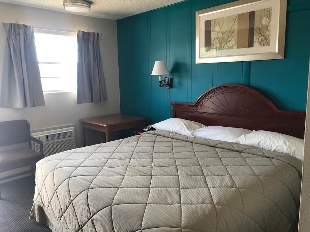 Lakeside inn property views in Eufaula, OK — gallery photo 3