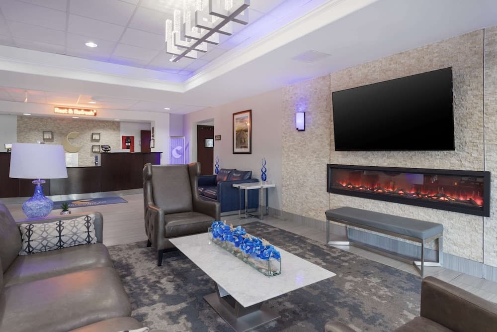Comfort Inn Orange I-10 gallery photo in Orange, TX — image 11