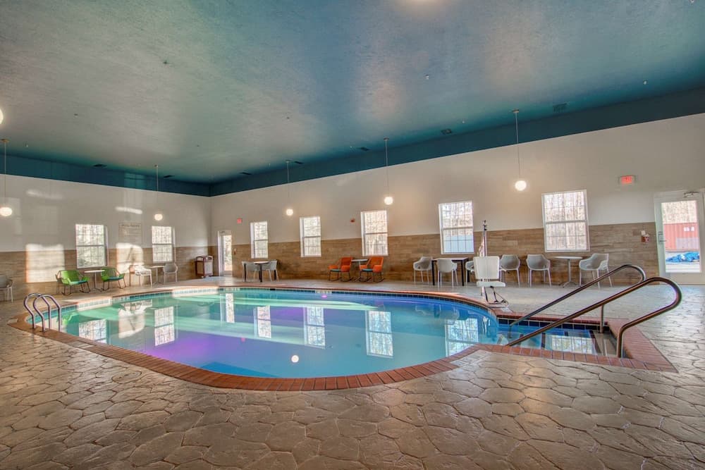 Comfort Suites Airport gallery photo in Newport News, VA — image 57
