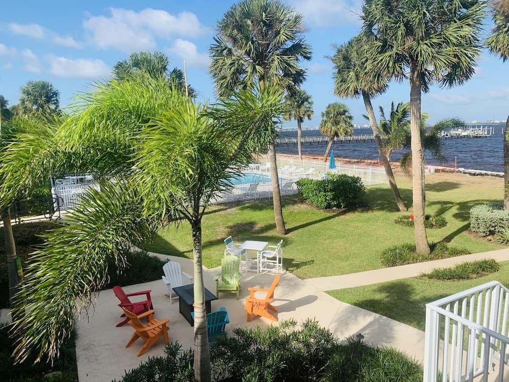 Caribbean Shores Waterfront Resort interior in Jensen Beach, FL — gallery photo 2