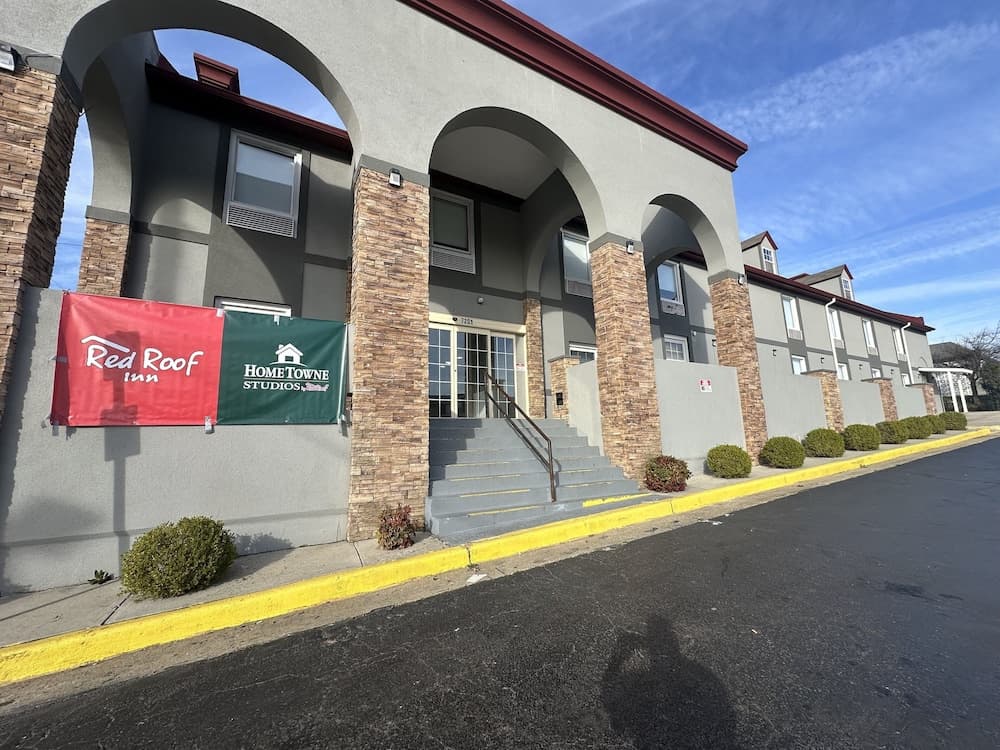 HomeTowne Studios by Red Roof Richmond, VA - W Broad St featured exterior or lobby in Richmond, VA — similar hotel