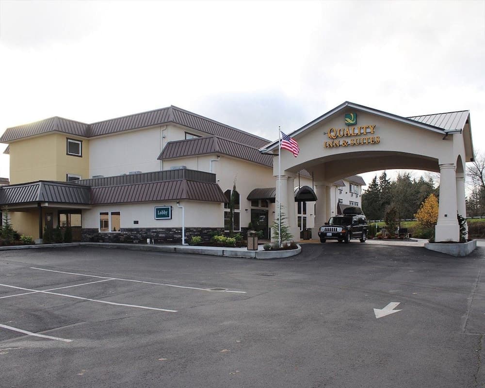 Quality Inn & Suites Tacoma - Seattle featured exterior or lobby in Tacoma, WA — similar hotel