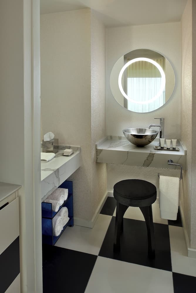 Mondrian Los Angeles interior in West Hollywood, CA — gallery photo 2