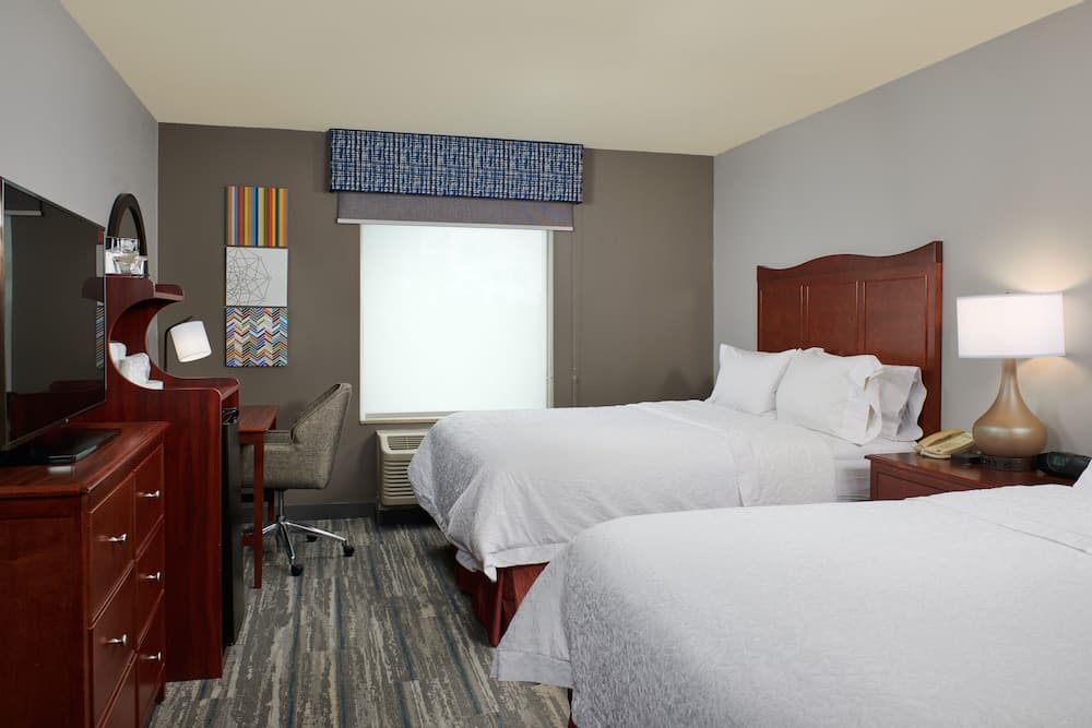 Hampton Inn & Suites Holly Springs property views in Holly Springs, NC — gallery photo 3