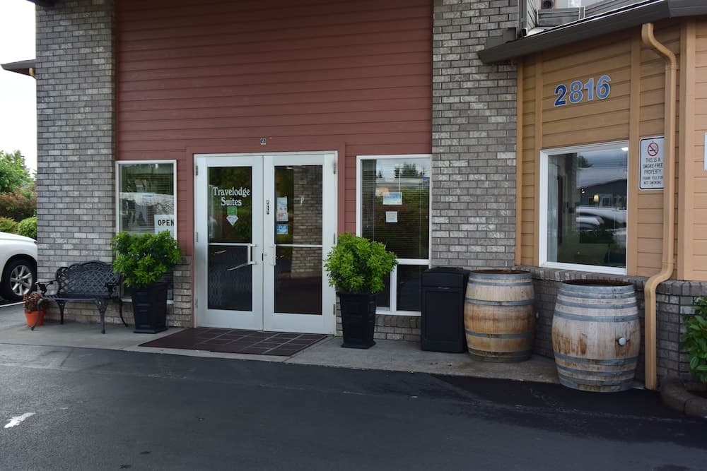 Travelodge Suites by Wyndham Newberg gallery photo in Newberg, OR — image 11