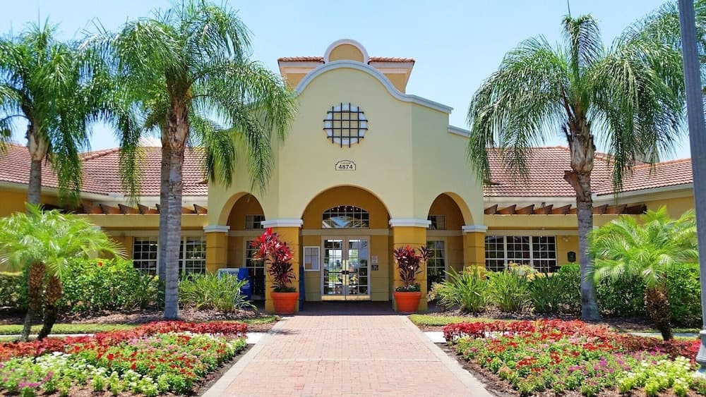 Cozy Vista Cay Condo! Free Resort Access featured exterior or lobby in Orlando, FL — similar hotel