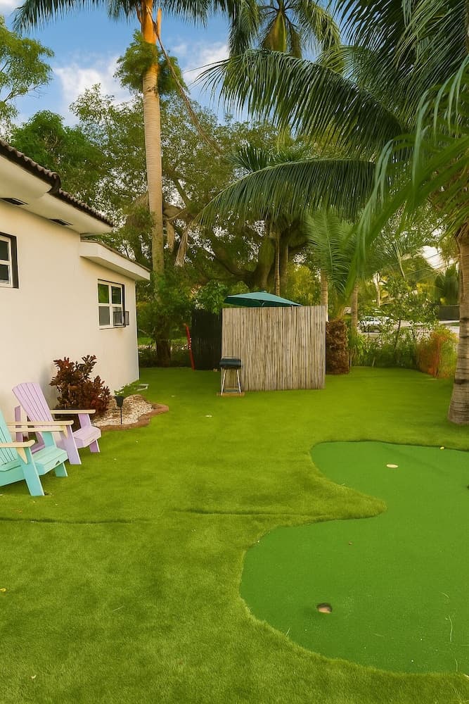 Santuaria Hollywood interior in Miami, FL — gallery photo 2