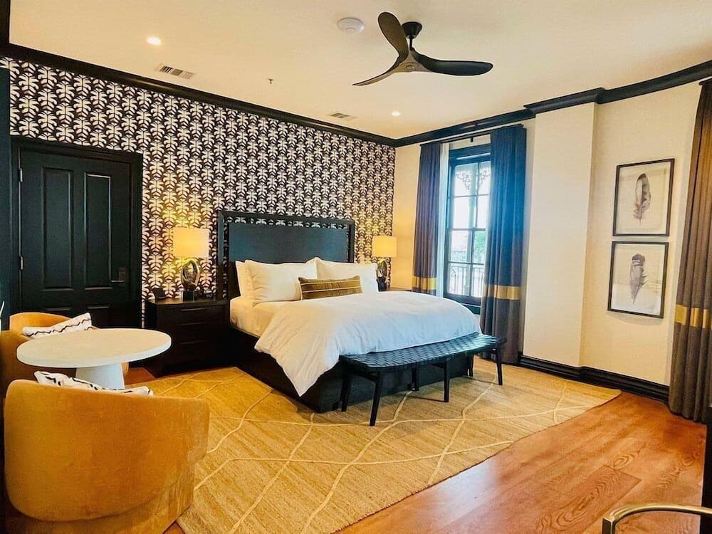 Emigrant Boutique Hotel interior in Fredericksburg, TX — gallery photo 2