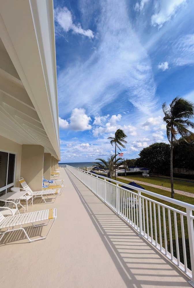 Berkshire on the Ocean property views in Delray Beach, FL — gallery photo 3