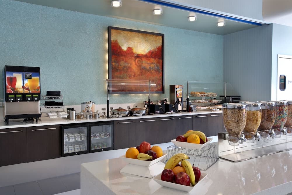 SpringHill Suites by Marriott Ewing Princeton South gallery photo in Trenton, NJ — image 9