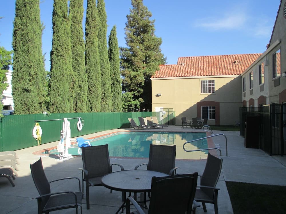 Best Western Brentwood Inn gallery photo in Brentwood, CA — image 15