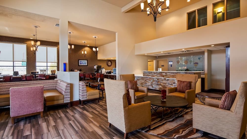 Best Western Plus Executive Suites interior in Albuquerque, NM — gallery photo 2