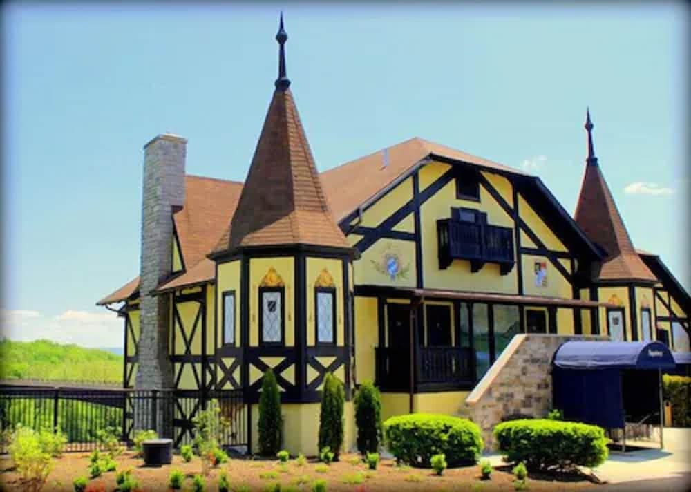 Bavarian Inn gallery photo in Shepherdstown, WV — image 15