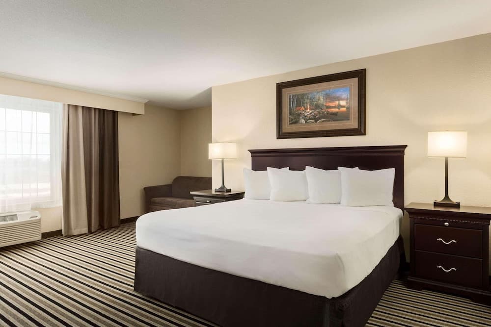 Country Inn & Suites By Radisson, Little Falls, Mn property views in Little Falls, MN — gallery photo 3