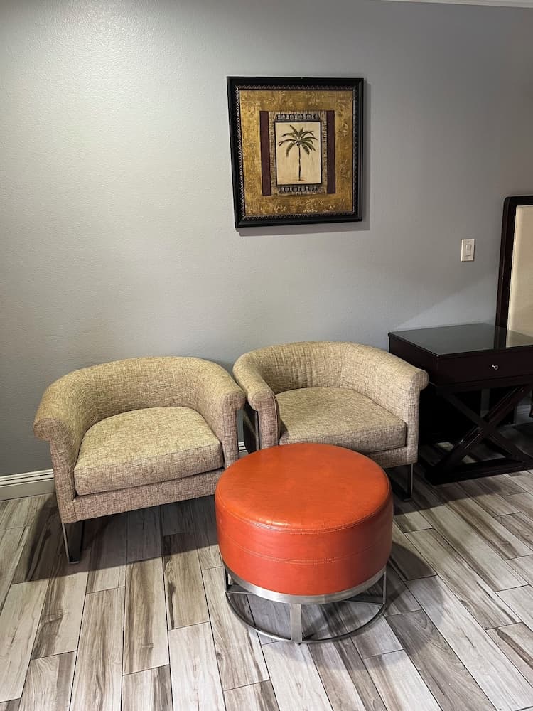 Amber Motel gallery photo in Inglewood, CA — image 5