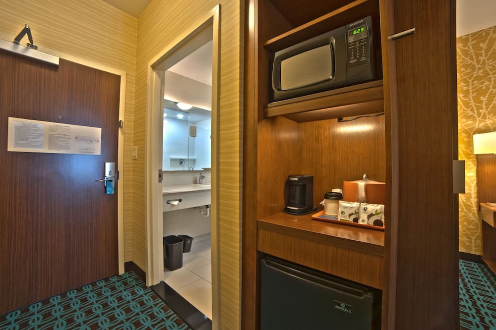 Fairfield Inn & Suites Houston Northwest/Willowbrook property views in Houston, TX — gallery photo 3