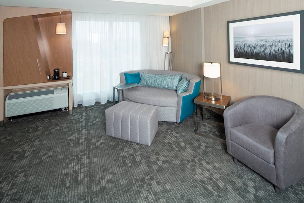 Courtyard by Marriott Dallas Midlothian-Midlothian Conf Ctr gallery photo in Midlothian, TX — image 40