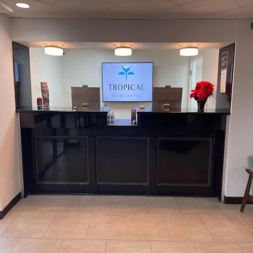 Tropical Palms Hotel interior in Clearwater, FL — gallery photo 2
