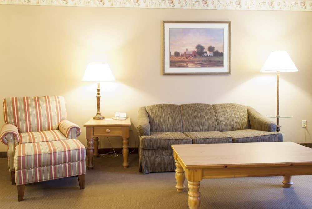 Country Inn & Suites by Radisson, Cedar Falls, IA gallery photo in Cedar Falls, IA — image 20