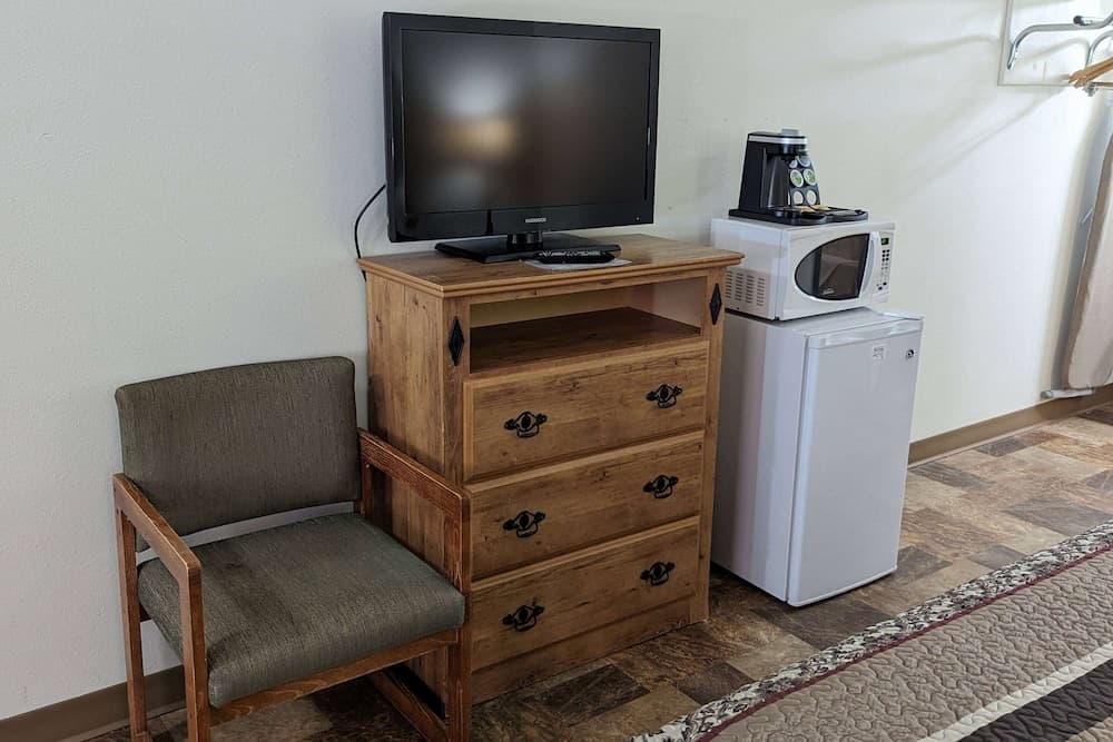 Travelodge Inn & Suites by Wyndham Deadwood property views in Deadwood, SD — gallery photo 3