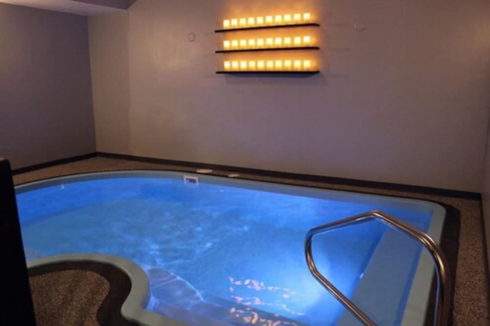 Belamere Suites Hotel gallery photo in Perrysburg, OH — image 5