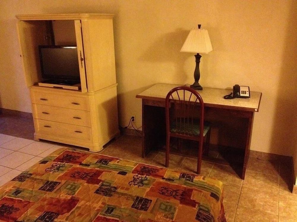 Su Casa Inn & Suites property views in Harlingen, TX — gallery photo 3