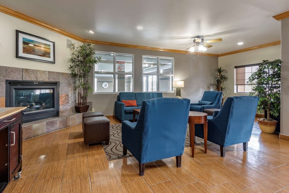 Comfort Inn & Suites Fruita - Grand Junction property views in Fruita, CO — gallery photo 3