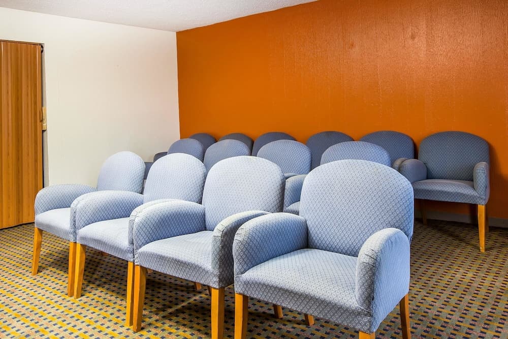 Rodeway Inn & Suites Carrollton — hotel in Carrollton, Georgia