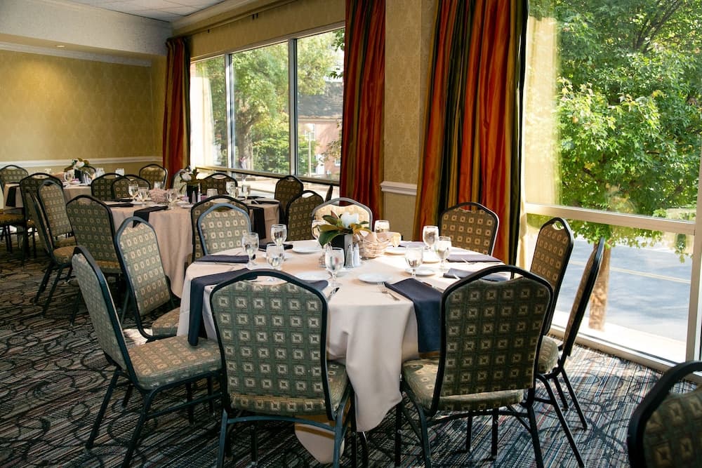 The University of Georgia Center for Continuing Education & Hotel gallery photo in Athens, GA — image 25