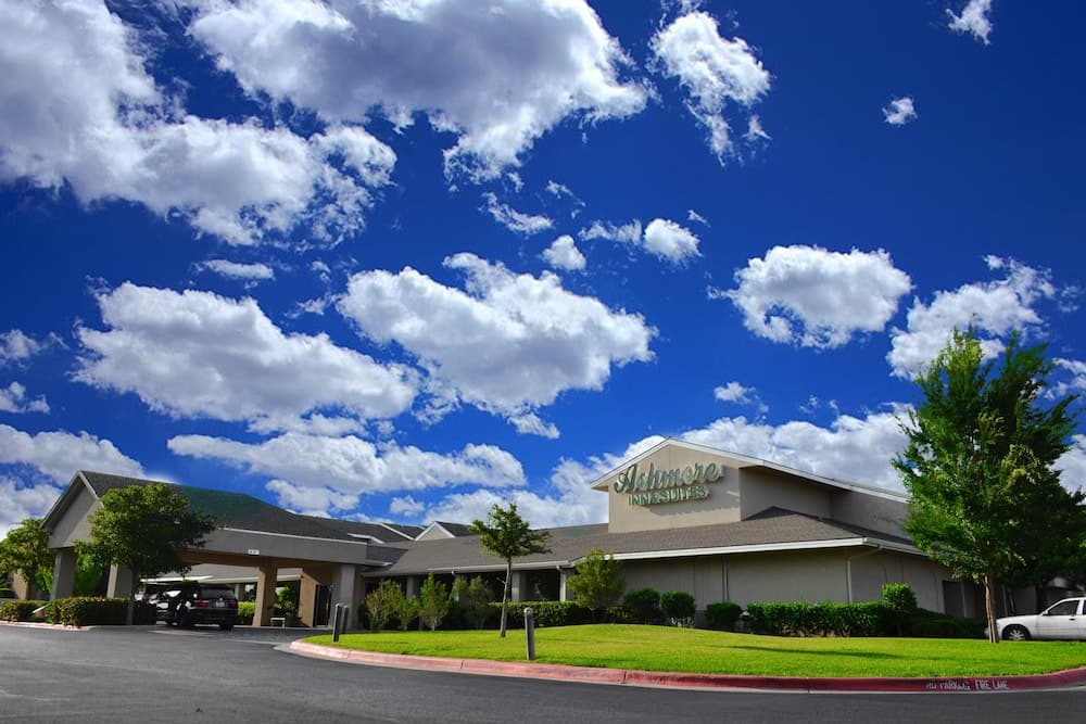 Ashmore Inn and Suites — hotel in Lubbock, Texas