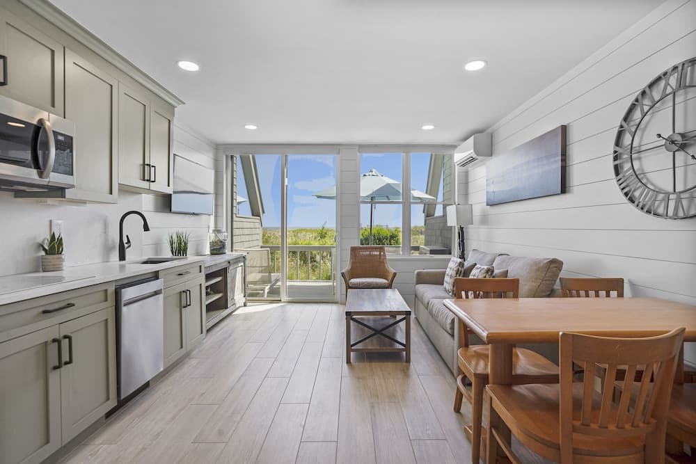 The Surf Club property views in Montauk, NY — gallery photo 3